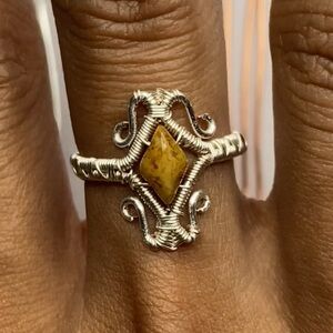 Vintage-Inspired Silver Ring with Gemstone Accents